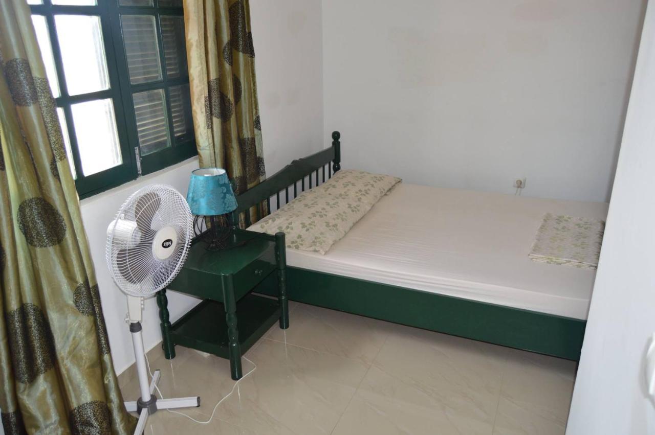 Apartamento T1 Mobiliado Com Wi-Fi Praia Ngoại thất bức ảnh